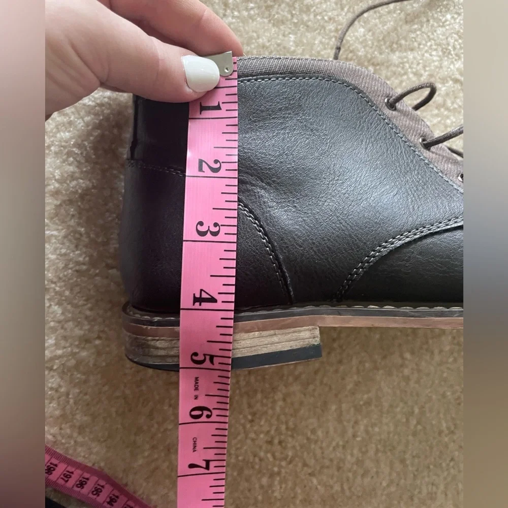 SEVEN 91 men’s chukka boots.‎ Size 10.5